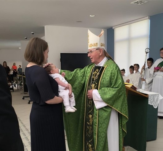 Biskup Gorski krstio peto dijete obitelji Čop